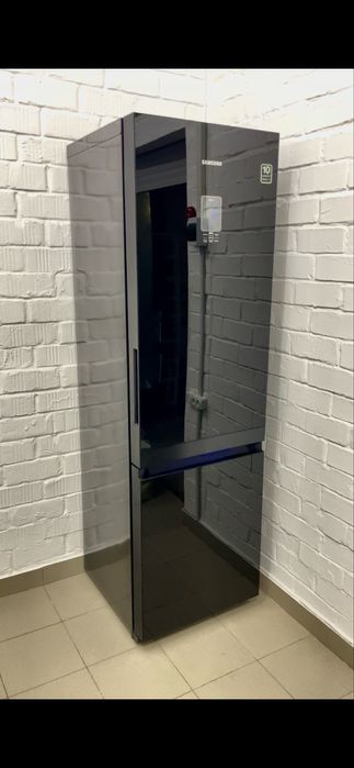Холодильник Samsung