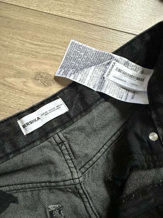 Черные джинсовые шорты Bershka