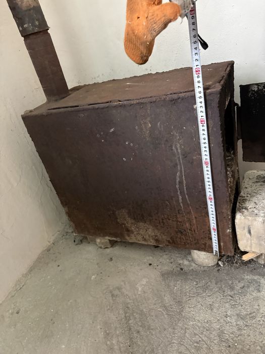 Печь на дровах,буржуйка