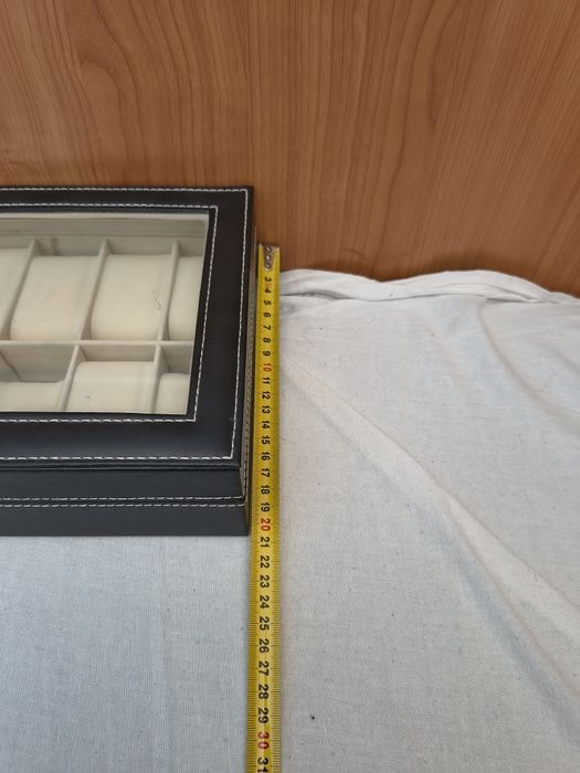 Cutie depozitare ceasuri  capacitate 12 ceasuri