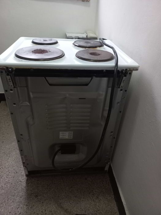 Готварска печка indesit