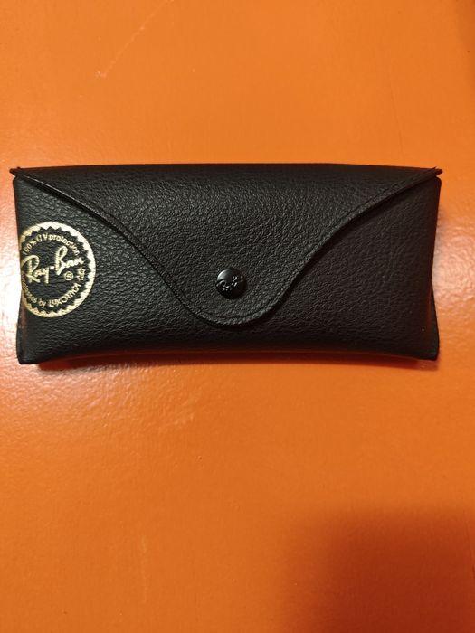 Слънчеви очила унисекс -"Ray ban "-перфектно състояние, неразличими от