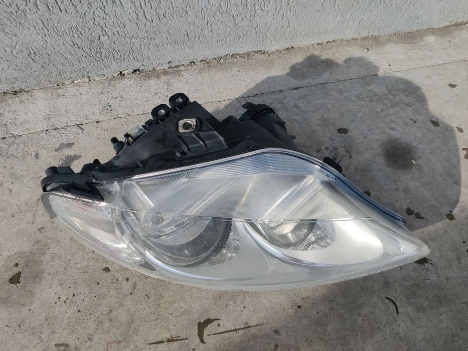 Far faruri halogen stanga / dreapta Seat Exeo 3R1941005E / 3R1941006E