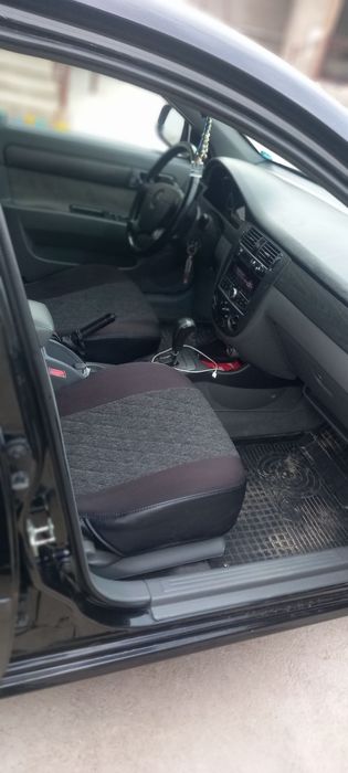 Jentra Srochni sotladi 
Probeg 180.000 km
Benzinda xarakatlangan
Av