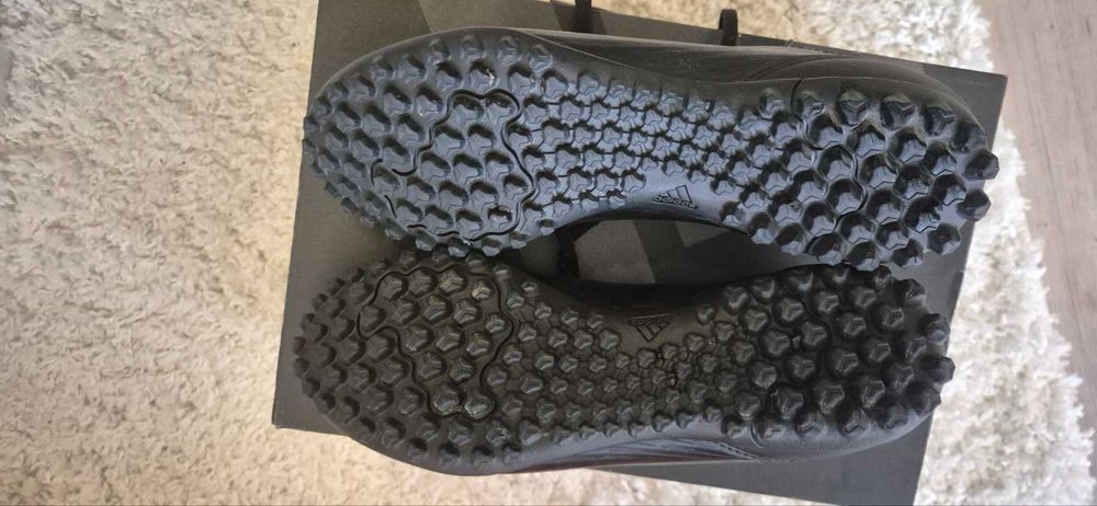 Стоножки  Adidas FT50 Club TF, цвят: черен-въг,  номер: 39 1/3