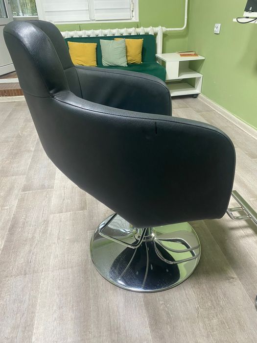 Продам парикмахерское оборудование