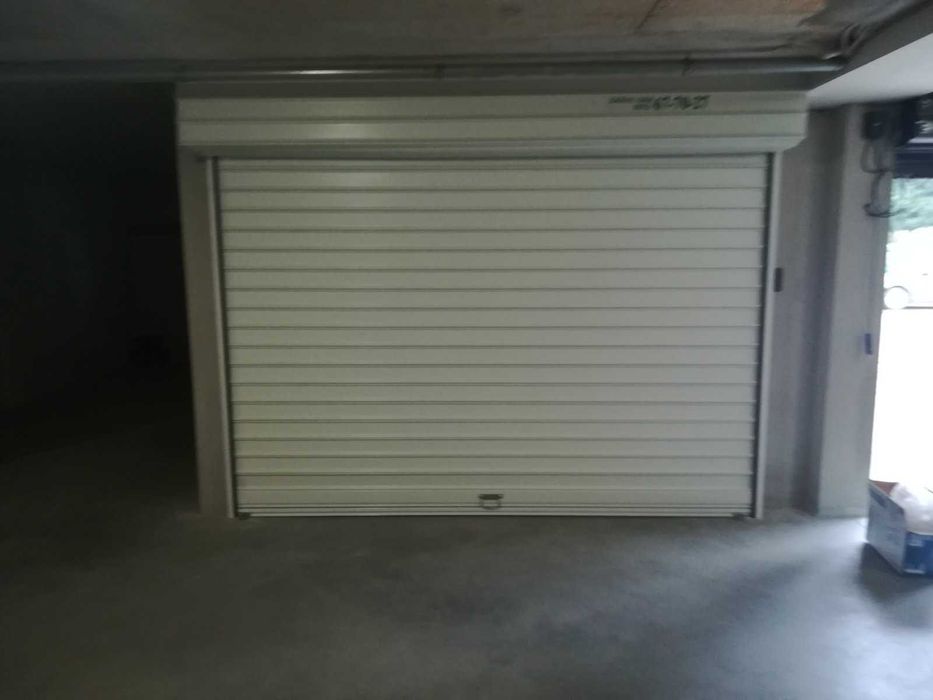 Гараж под наем..