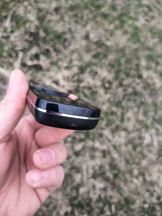 De vanzare Nokia 8600 luna