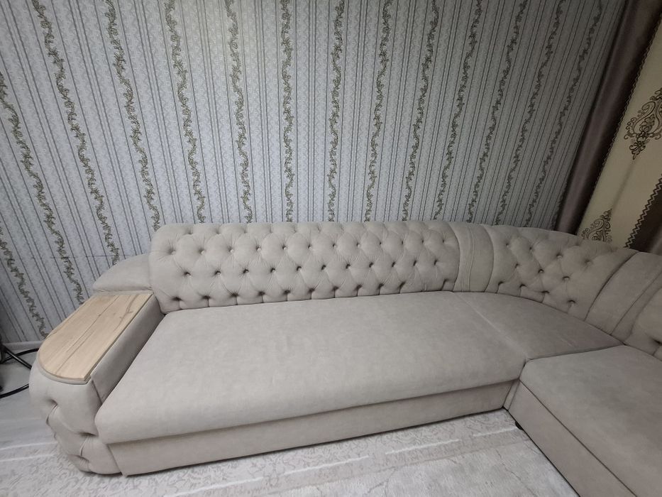 Продам диван угловой