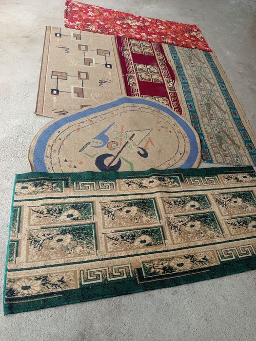 Ковровые дорожки . Срочно .