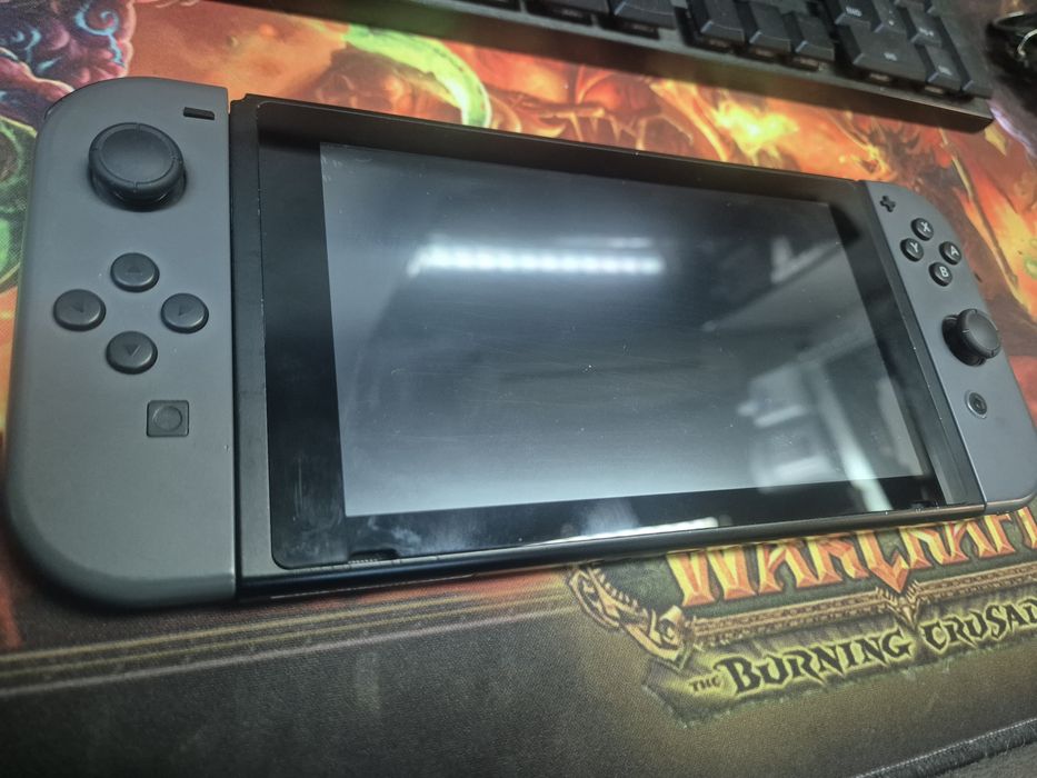Consola Nintendo Switch cu JOY-CONS Grey