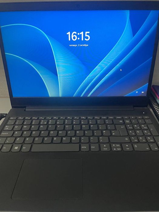 Продается ноутбук Lenovo в хорошем состоянии!