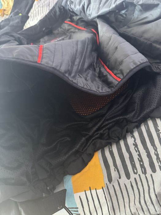 Мото яке, дънки и ръкавици Alpinestars