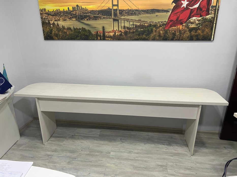 БОЛЬШОЙ Овальный Стол или  Парты