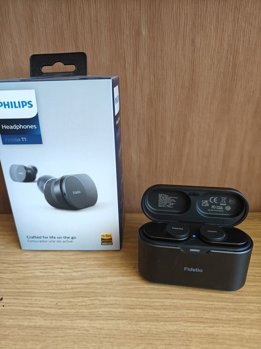 Безжични слушалки Phillips Fidelio T1BK/00 черни