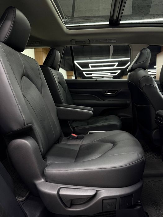 Toyota Grand Highlander Limited (HYBRID)