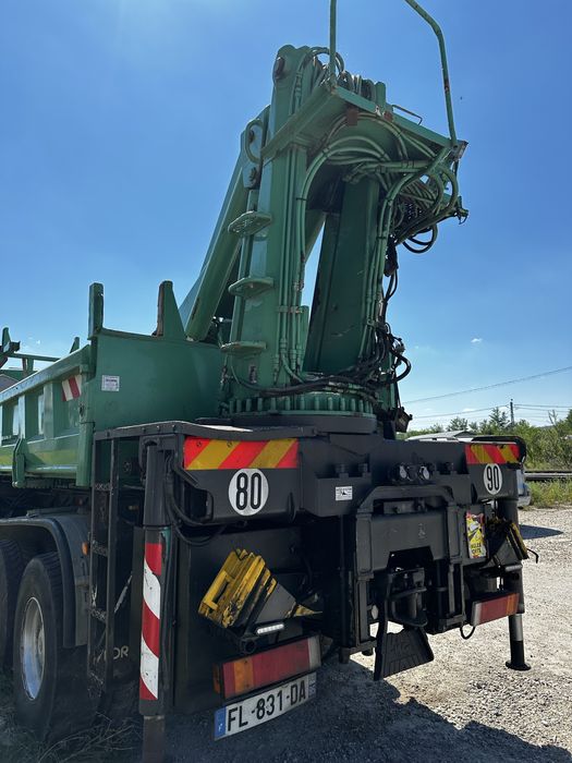 Camion Man 6x6 cu macara