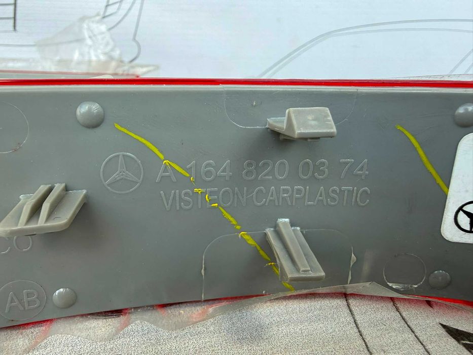 Set Lămpi Ceață Bara Spate (3 BUC.) Mercedes-Benz ML W164 2008 / 2005-2011 / Cod OEM A1648200374 (5C2)
