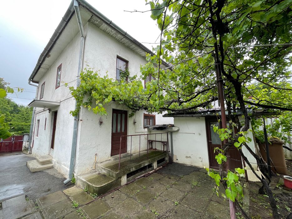 Duplex in fata Parc Subarini