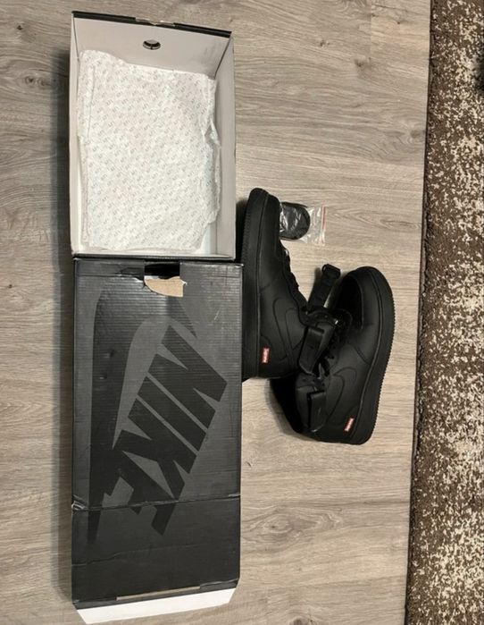 Nike Air Force 1 Supreme