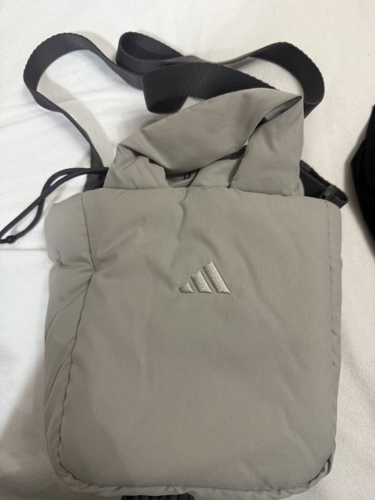 Продам кроссбоди сумку adidas