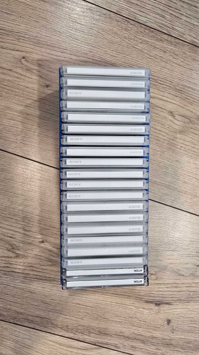 Minidisc Rack Si CD Rack - Suport Pentru CD-uri si MD-uri