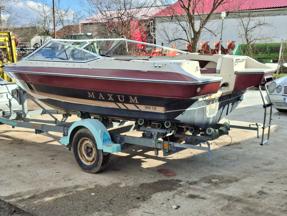 лодка Maxum 1800XR Bowrider