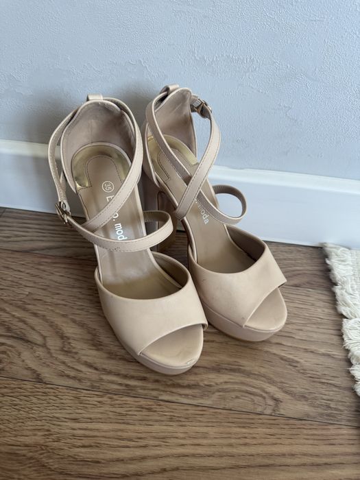 Продам женские басаножки