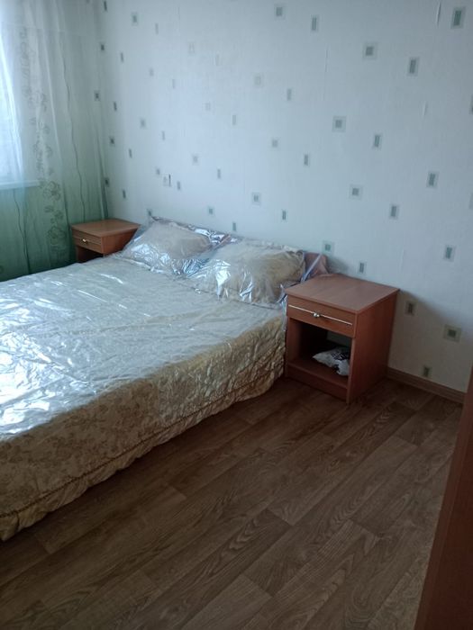 Продам спальный гарнитур