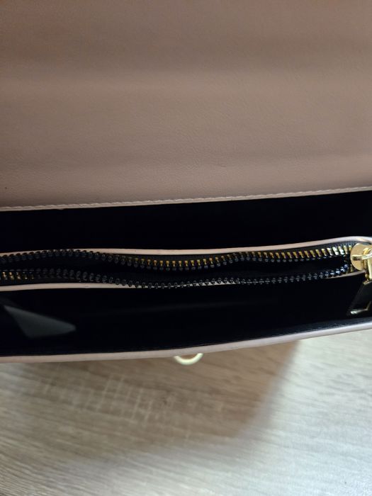 Светло розова чантичка