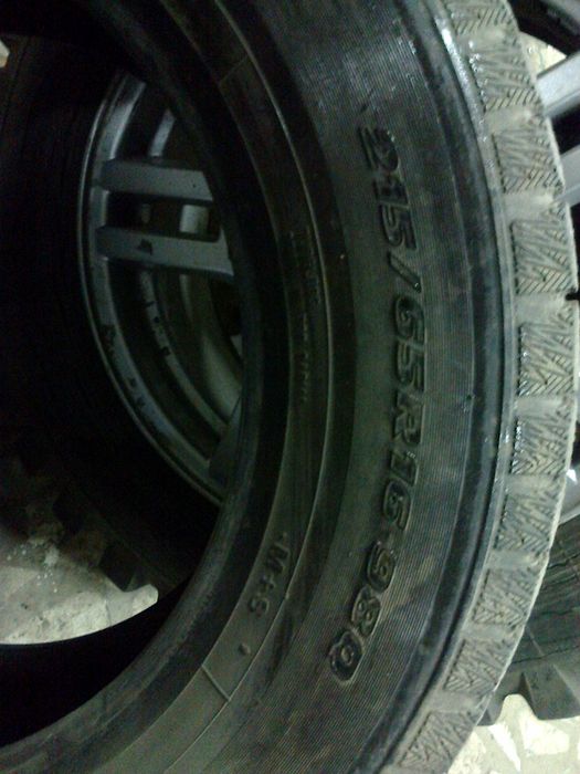 Продам резину Тойо.