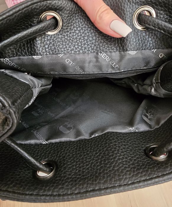 Черна раница Карл Лагерфелд