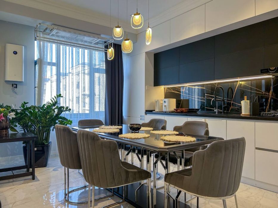 Уникальная 3х комнатная квартира! Центр города! Госпитальный рынок!