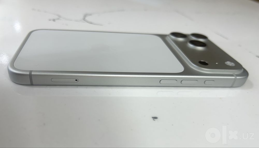 Iphone 17 pro max 256g silver (sim, e-sim)