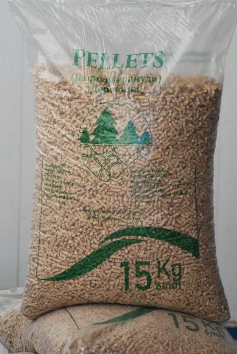 Peleți din rășinoase si brichete pentru foc