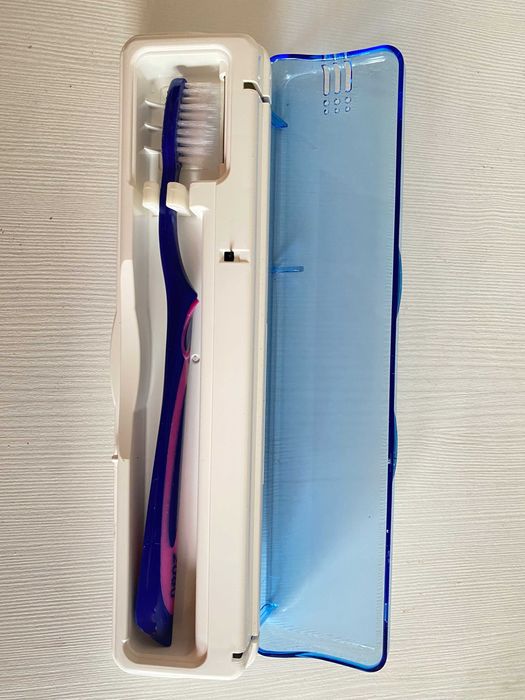 Sterilizator de periuțe de dinți de călătorie..(made Coreea de Sud)