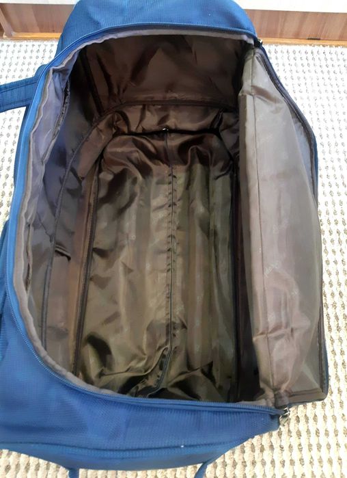 Сумка на колесах