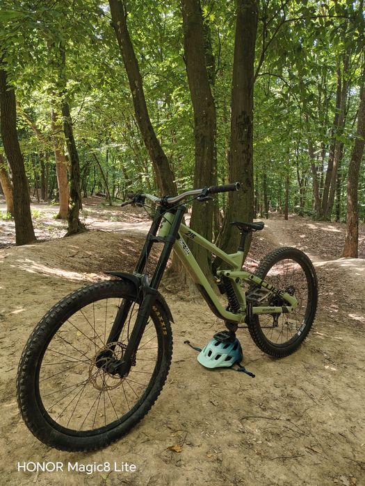 vand sau schimb downhill cube 215 race