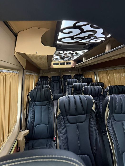 Mikroavtobus Mercedes Sprinter