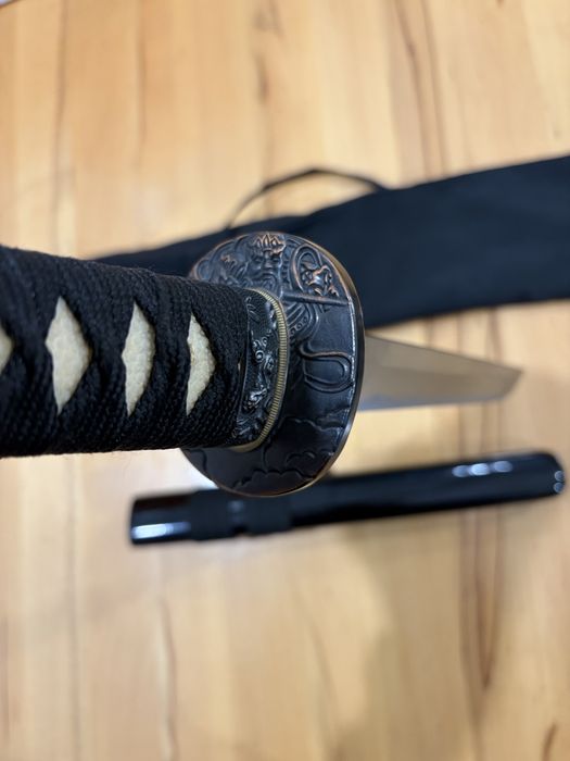 Tanto japonez traditional– model decorativ, cu teacă și husă textilă