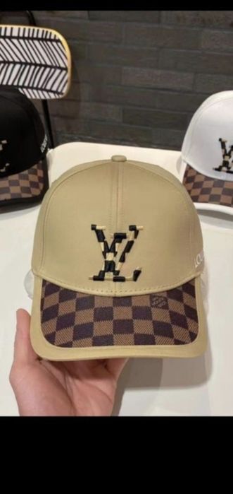 Șapcă Louis Vuitton, model 2026, 8 modele