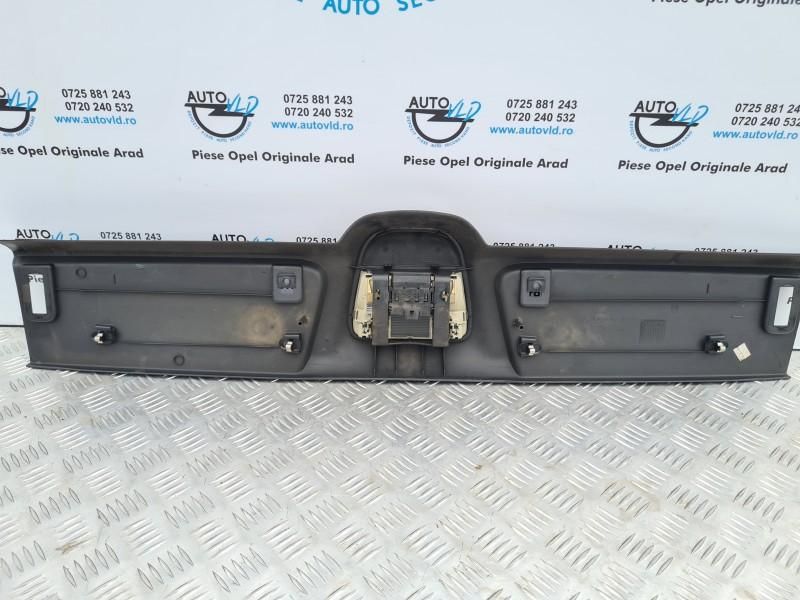 Ornament plafon lampa Opel Tigra B