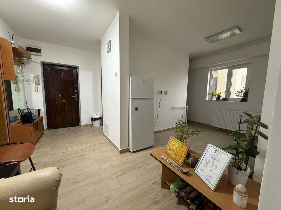 De Vanzare | 3 Camere Decomandat | Calea Călărașilor | Metrou 5 Minute
