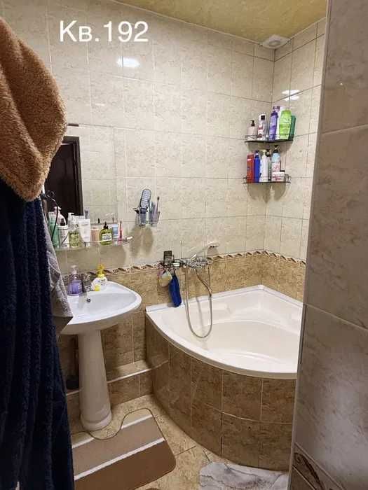 4 хонали кенг ва қулай квартира сотилади Шайхантахур  1-этаж 113.5 м²