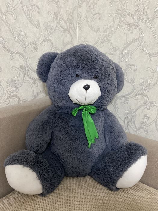 Продам плюшевого медведя