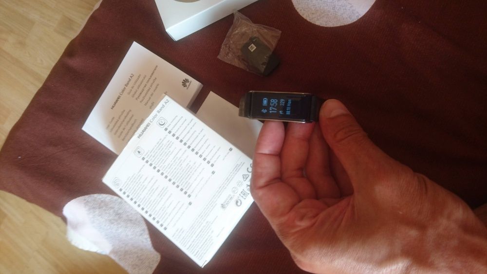 Ceas bluetooth Huawei, nou la cutie.