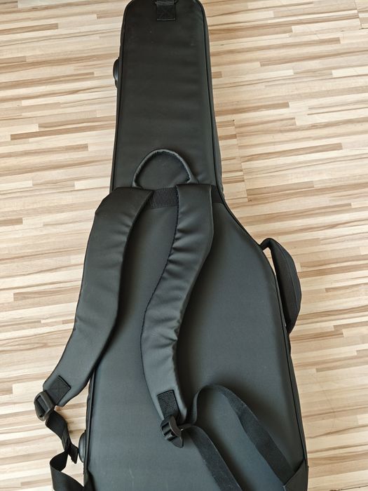 [Vând] Ibanez SEW761CW + padded case