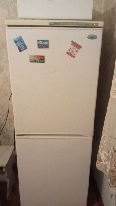 Продам холодильник и электроплиту