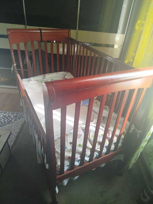 Детская кроватка JUNIORS ОАЭ