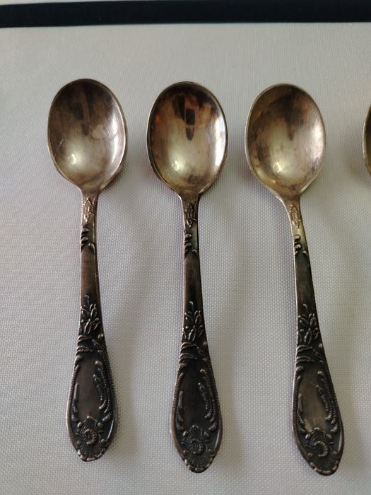 Прибори от мелхиор-руски